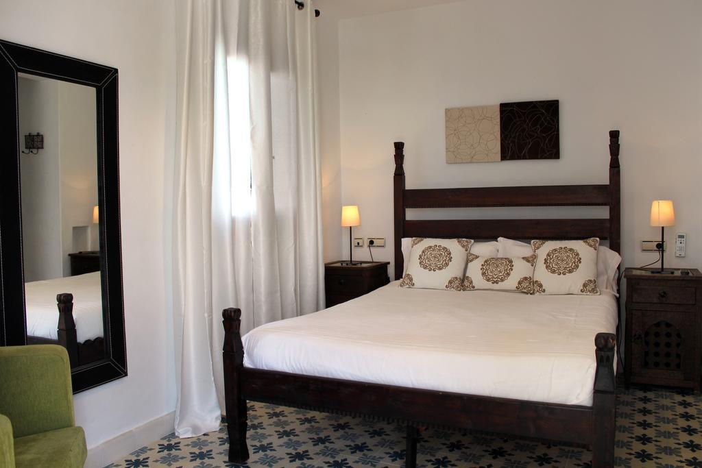 Hostal Extramuros Conil De La Frontera Zewnętrze zdjęcie